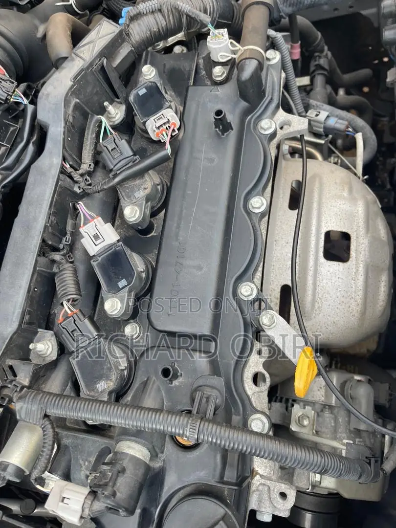 Toyota Vitz 1.3 AWD 5dr 2012 Silver