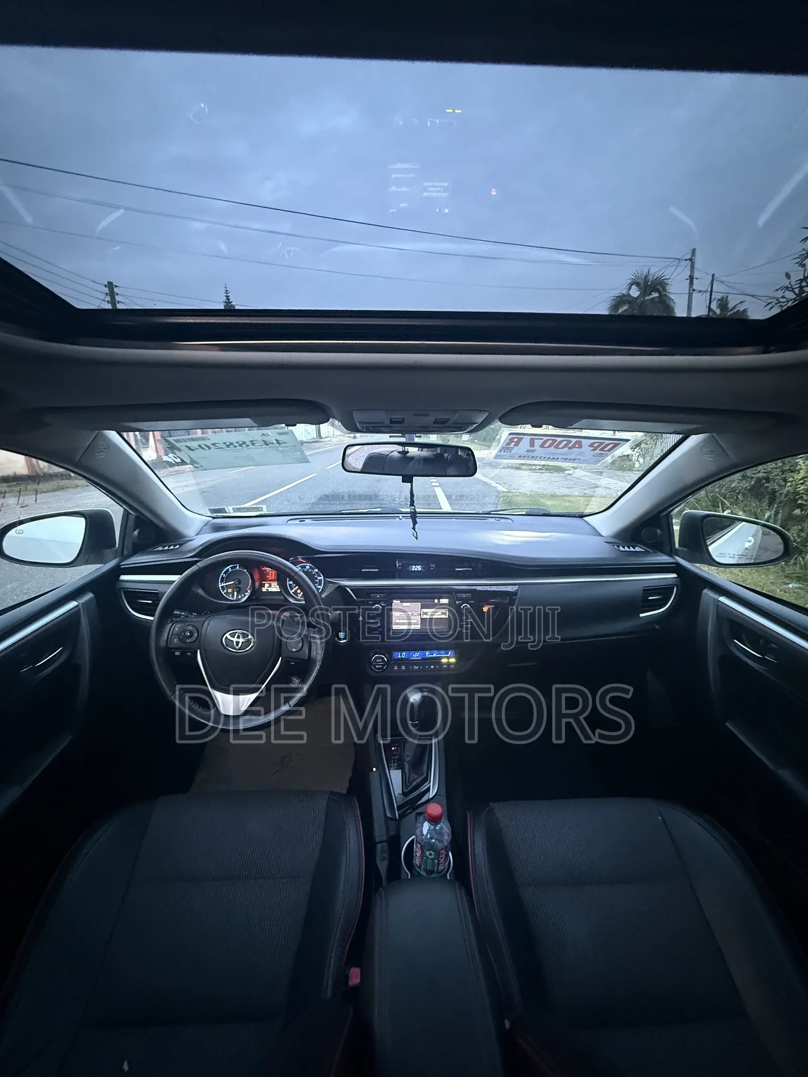 Toyota Corolla S w/Special Edition Pkg (1.8L 4cyl CVT) 2016 White
