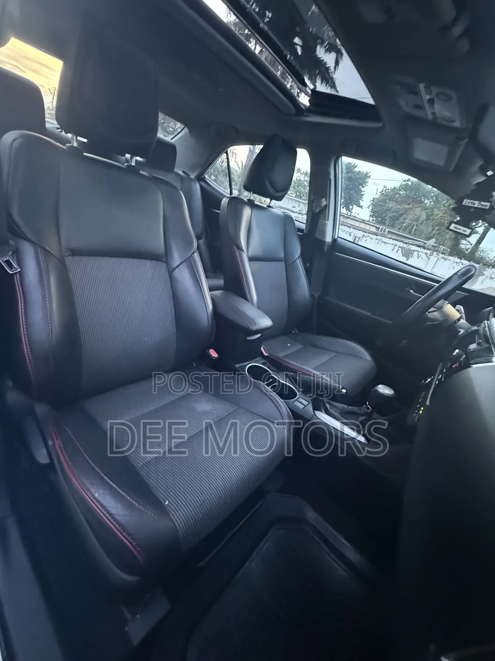 Toyota Corolla S w/Special Edition Pkg (1.8L 4cyl CVT) 2016 White