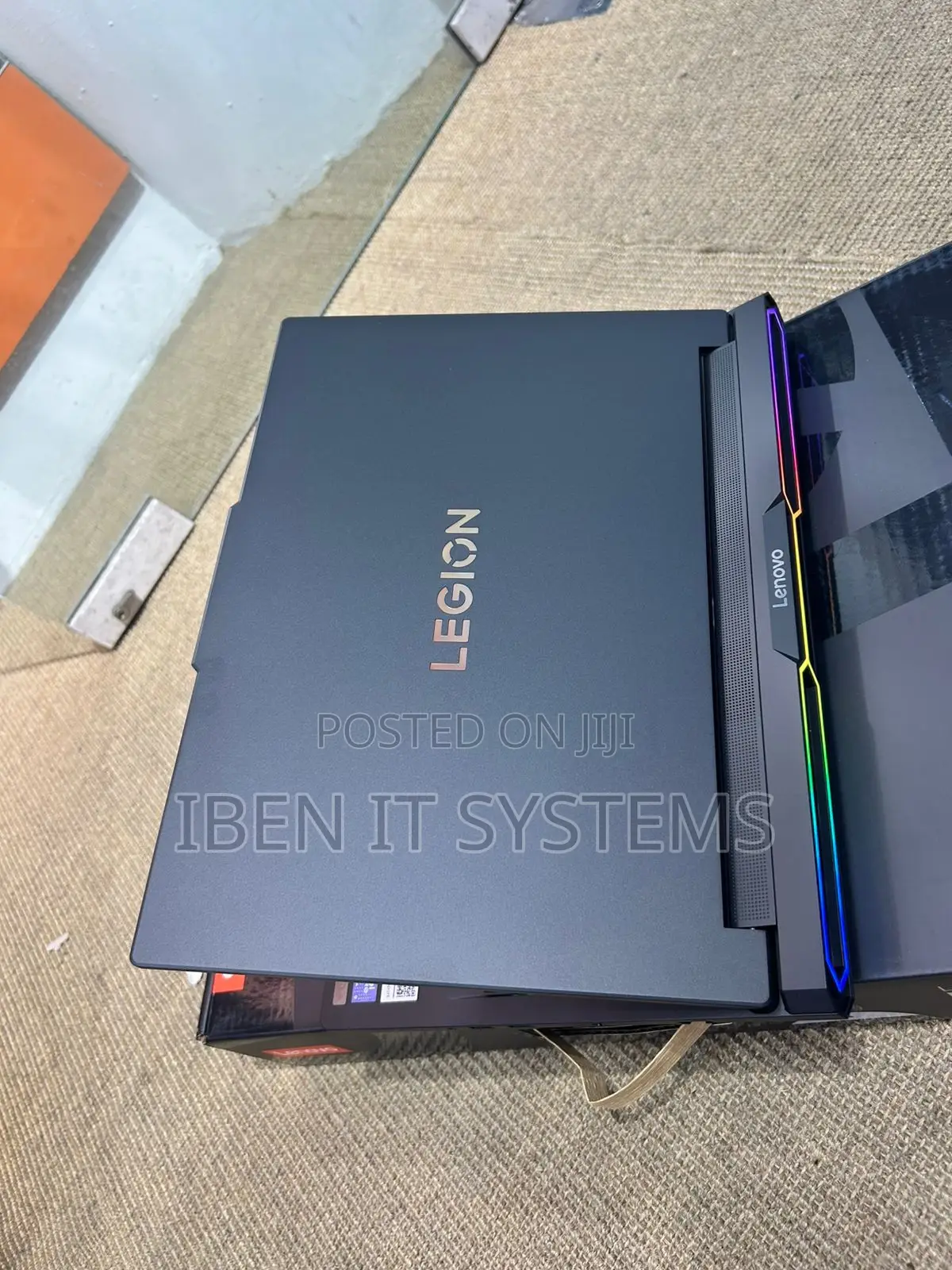New Laptop Lenovo Legion Pro 7 64GB Intel Core Ultra 9 SSD 1T