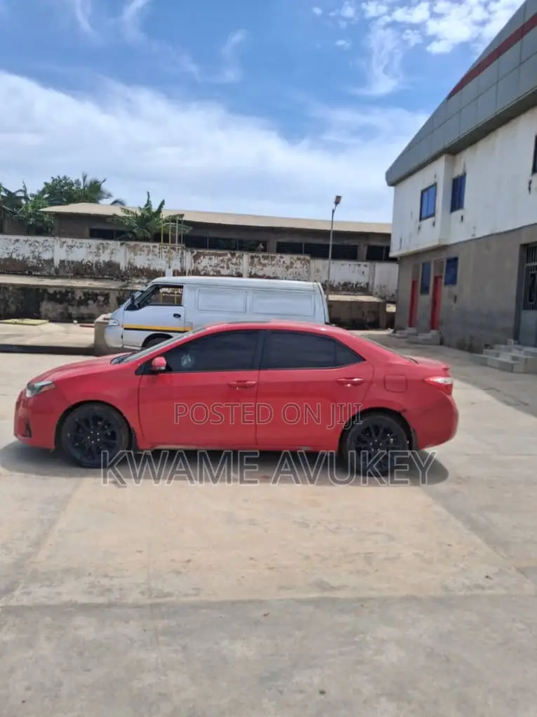 2016 Toyota Corolla S (1.8 L)
