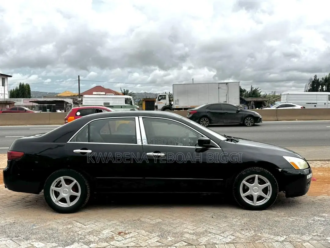 Honda Accord 2005 Black