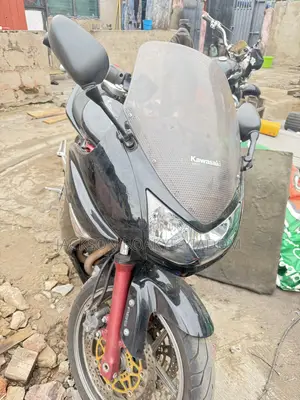 Kawasaki Z650 2015 Brown
