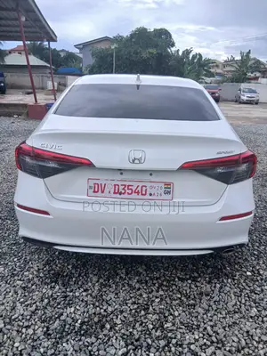 Honda Civic Sport CVT 2023 White