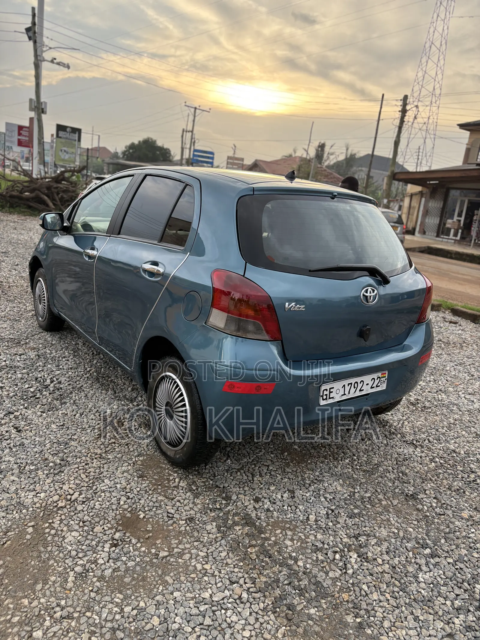 Toyota Vitz 1.5 FWD 5dr 2010 Blue