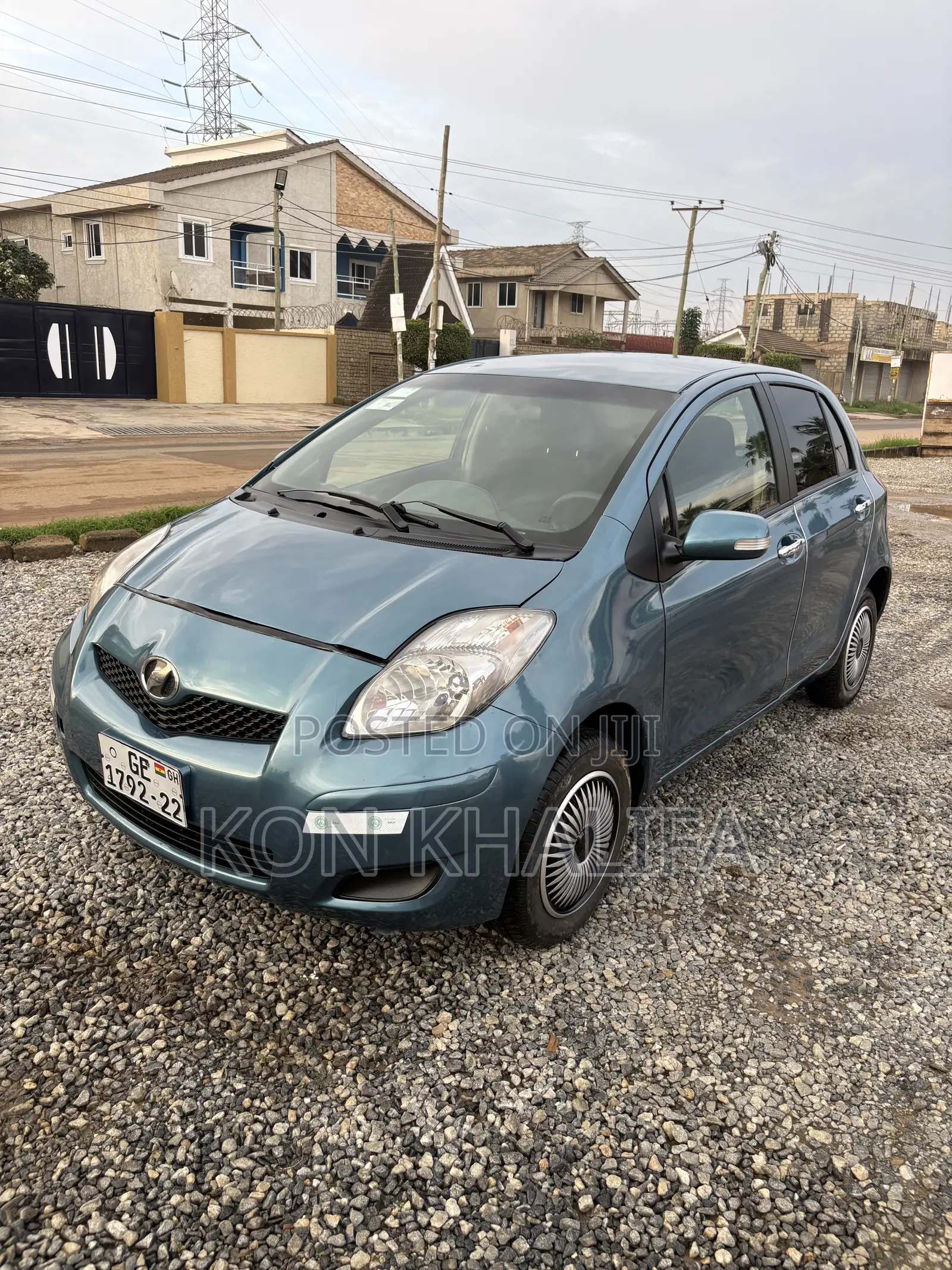 Toyota Vitz 1.5 FWD 5dr 2010 Blue