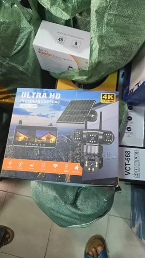 Triple Lens PTZ Solar Camera