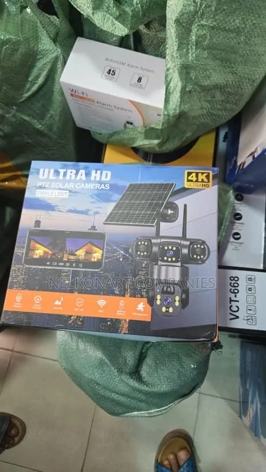 Triple Lens PTZ Solar Camera