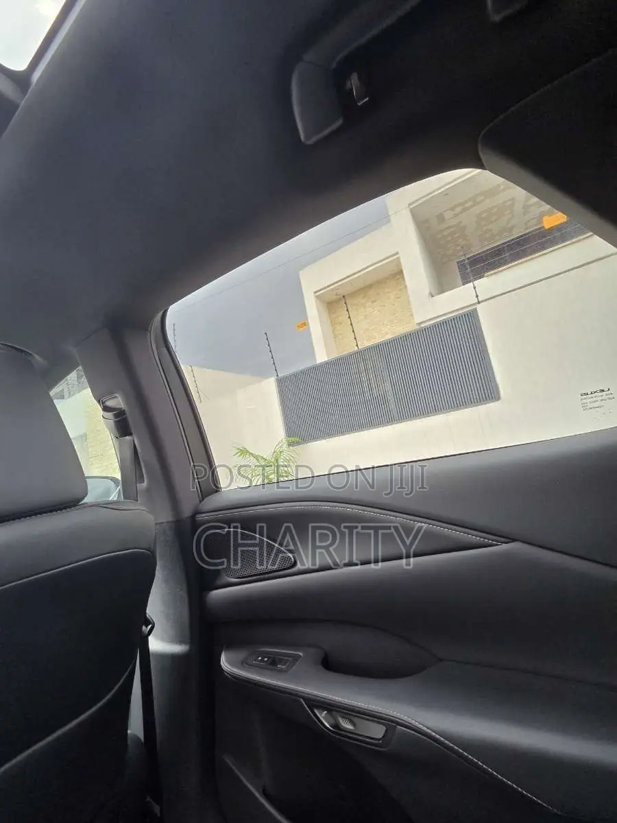 Lexus RX 350 Premium Plus AWD 2025 White
