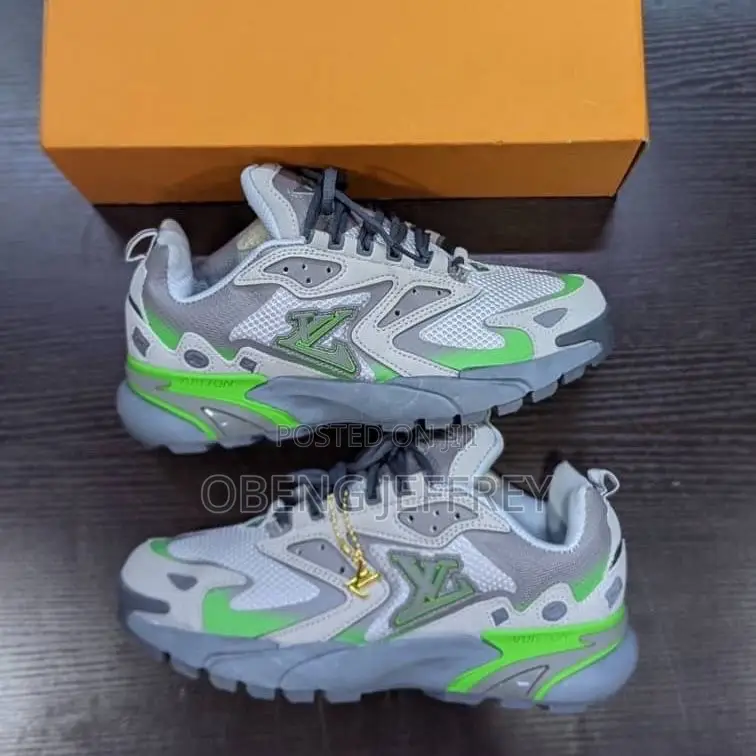 Original Louis Vuitton Trainer Tactic Green