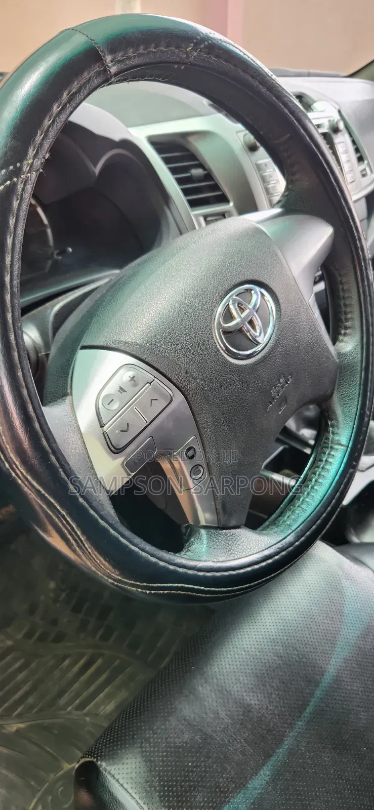 Toyota HiAce 2008 Black