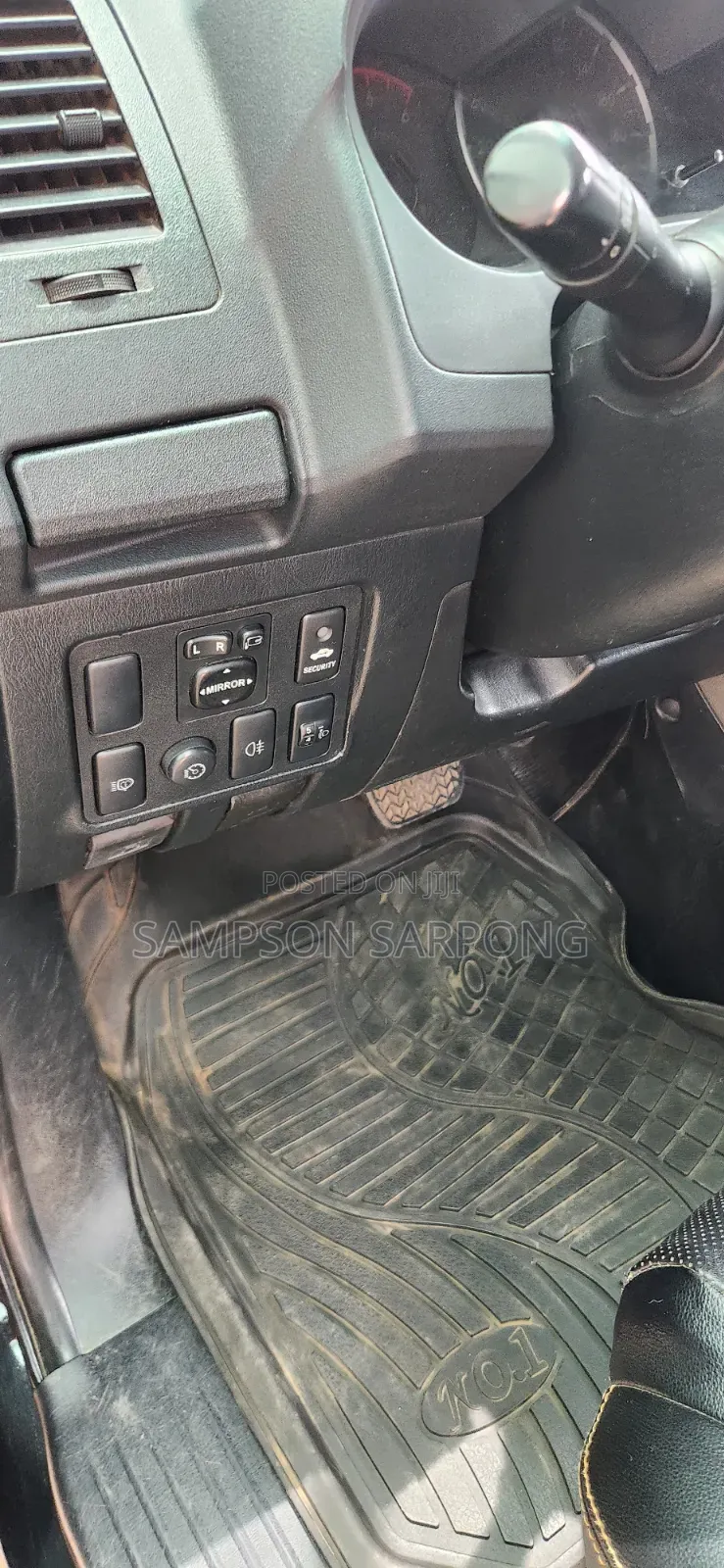 Toyota HiAce 2008 Black