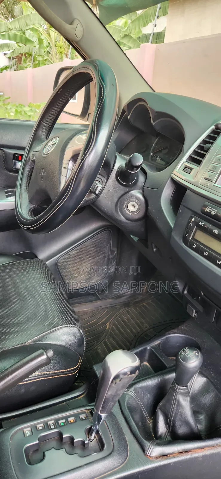 Toyota HiAce 2008 Black