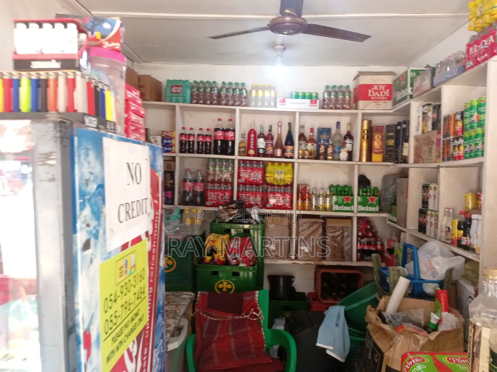 Container Strong Metal Container With Shelves and Bulgar Proof