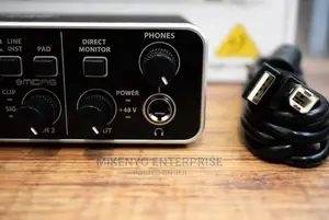 Behringer Uphoria 202 Audio Interface