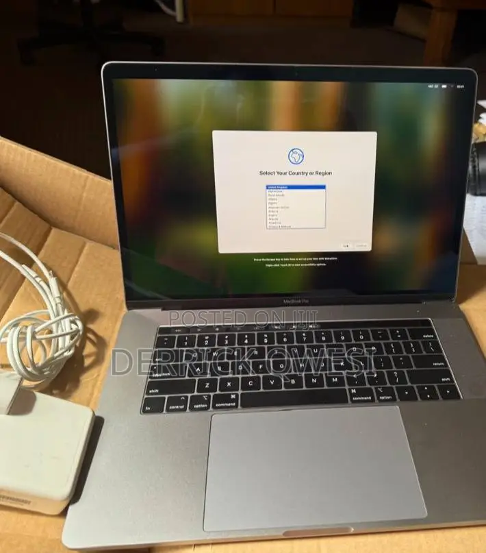 Laptop Apple MacBook 2018 16GB Intel Core i7 SSD 512GB