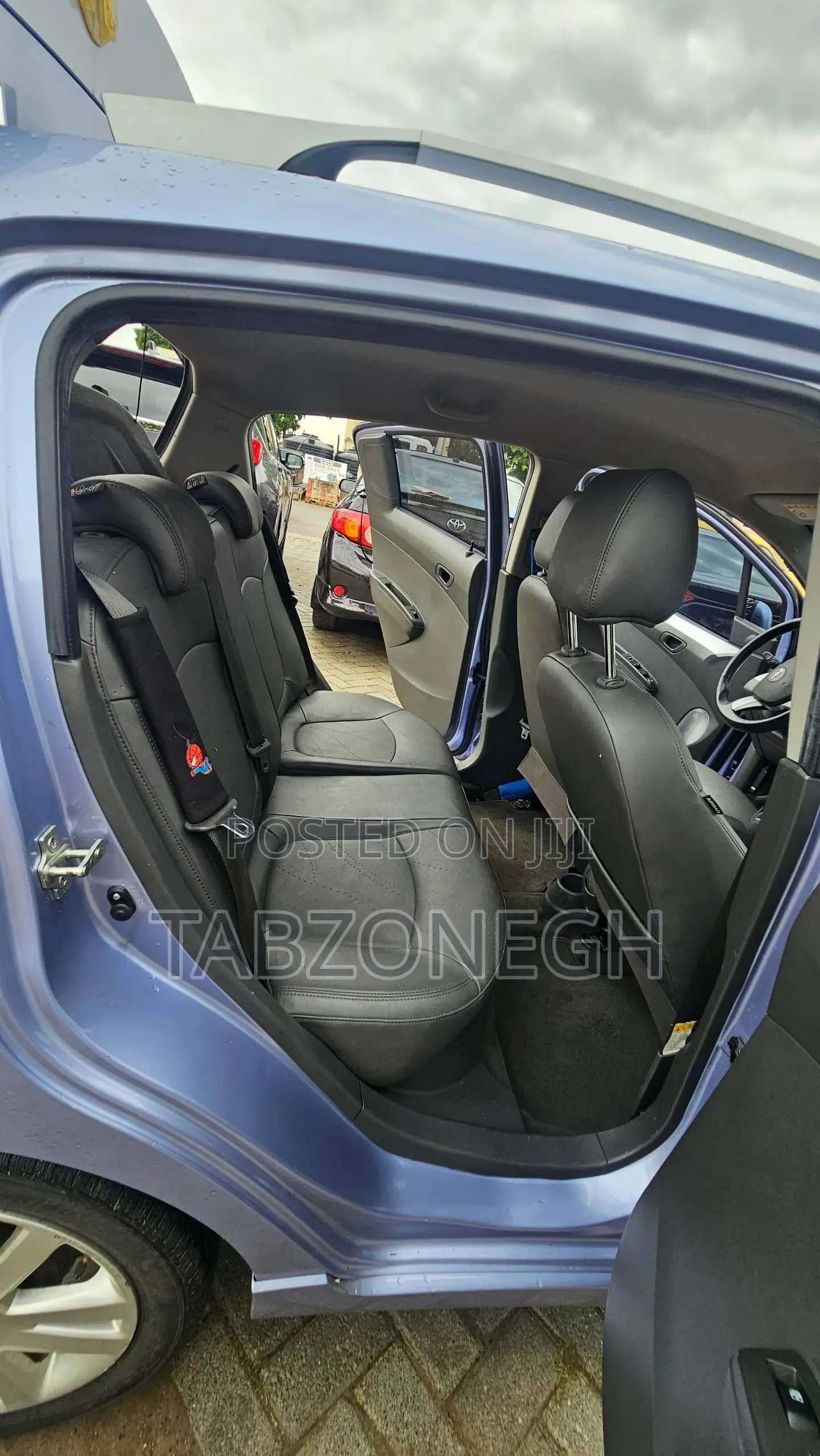 Chevrolet Spark 2LT 4dr Hatchback (1.2L 4cyl CVT) 2015 Purple