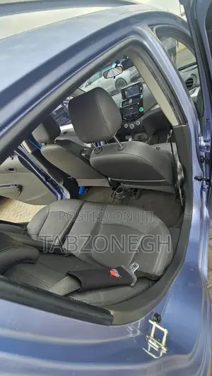 Chevrolet Spark 2LT 4dr Hatchback (1.2L 4cyl CVT) 2015 Purple