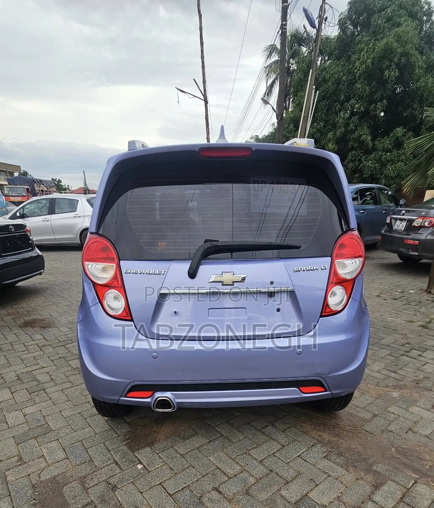 Chevrolet Spark 2LT 4dr Hatchback (1.2L 4cyl CVT) 2015 Purple