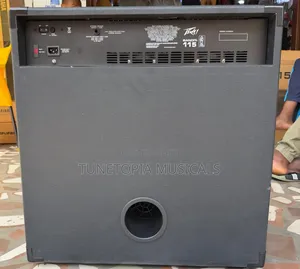 Peavey Bandit 115 Bass Guitar Combo Amplifier
