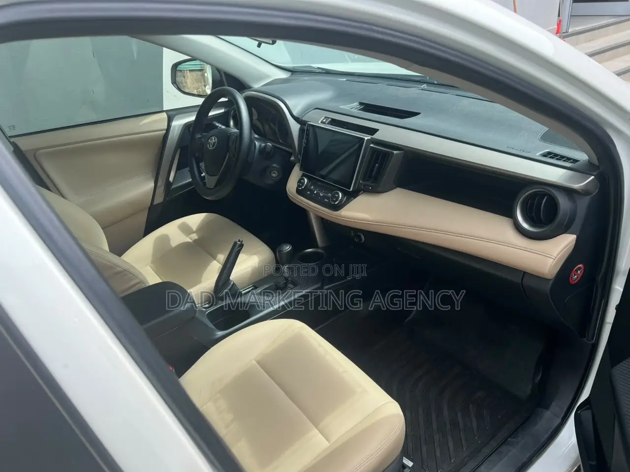 Toyota RAV4 2016 White