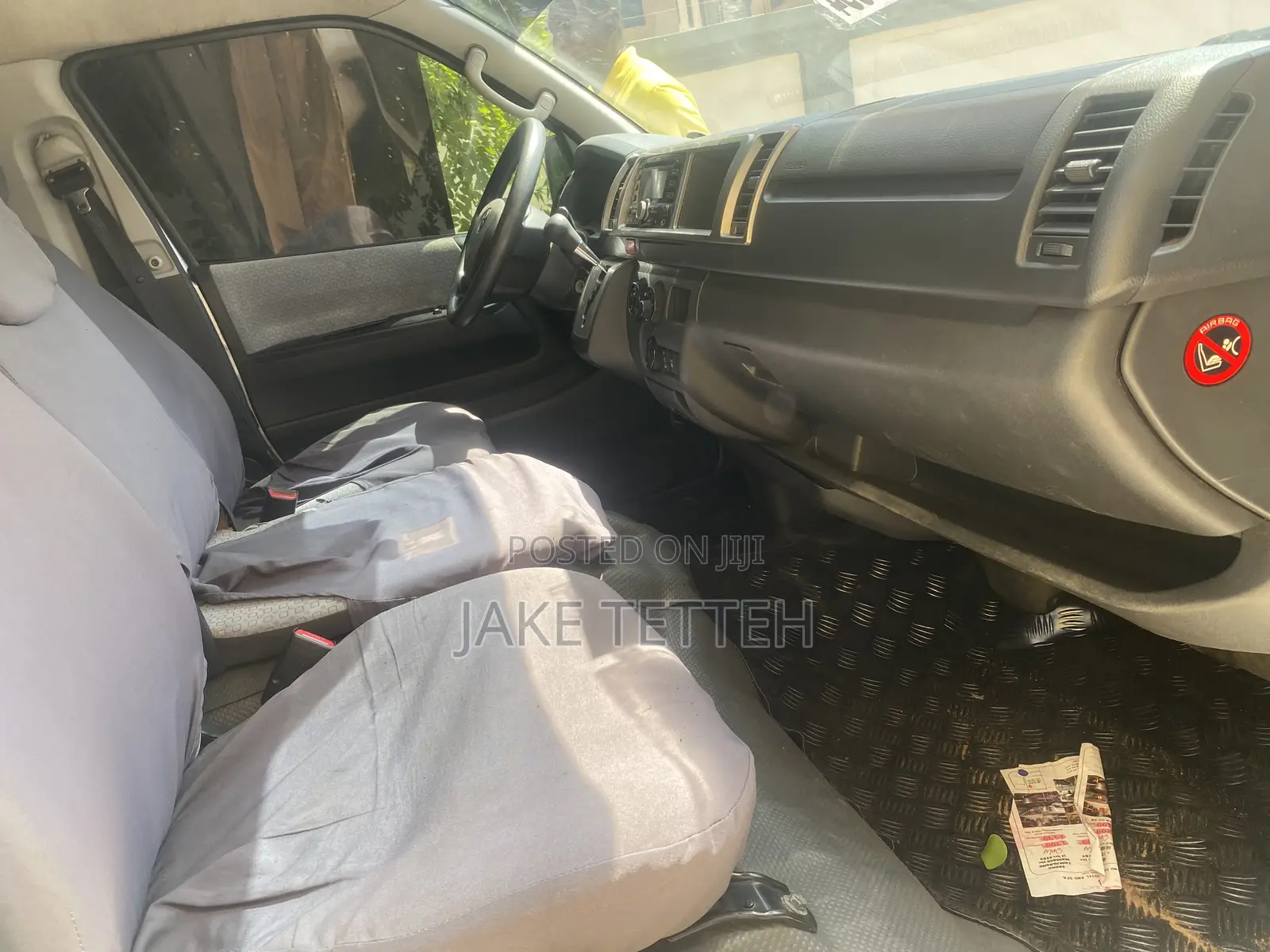 Toyota HiAce 2016 Silver