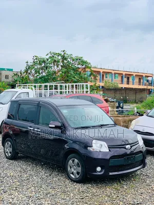 Toyota Sienta 2013 Black