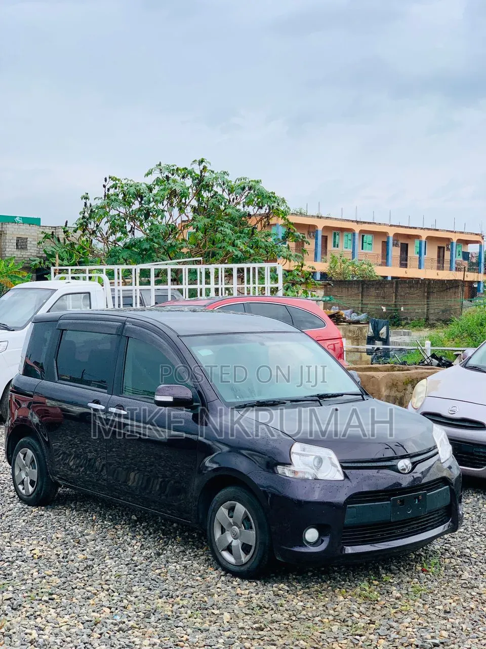 Toyota Sienta 2013 Black