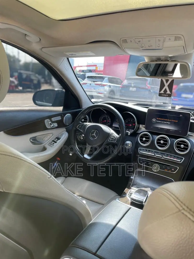 Mercedes-Benz C300 2017 Black