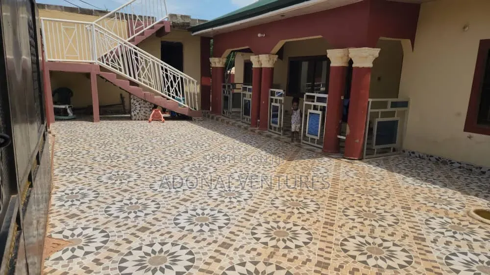 4bdrm House in Santasi Trede, Kumasi Metropolitan for sale