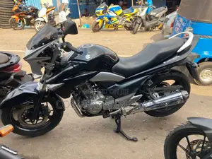 Suzuki GSR 1999 Black