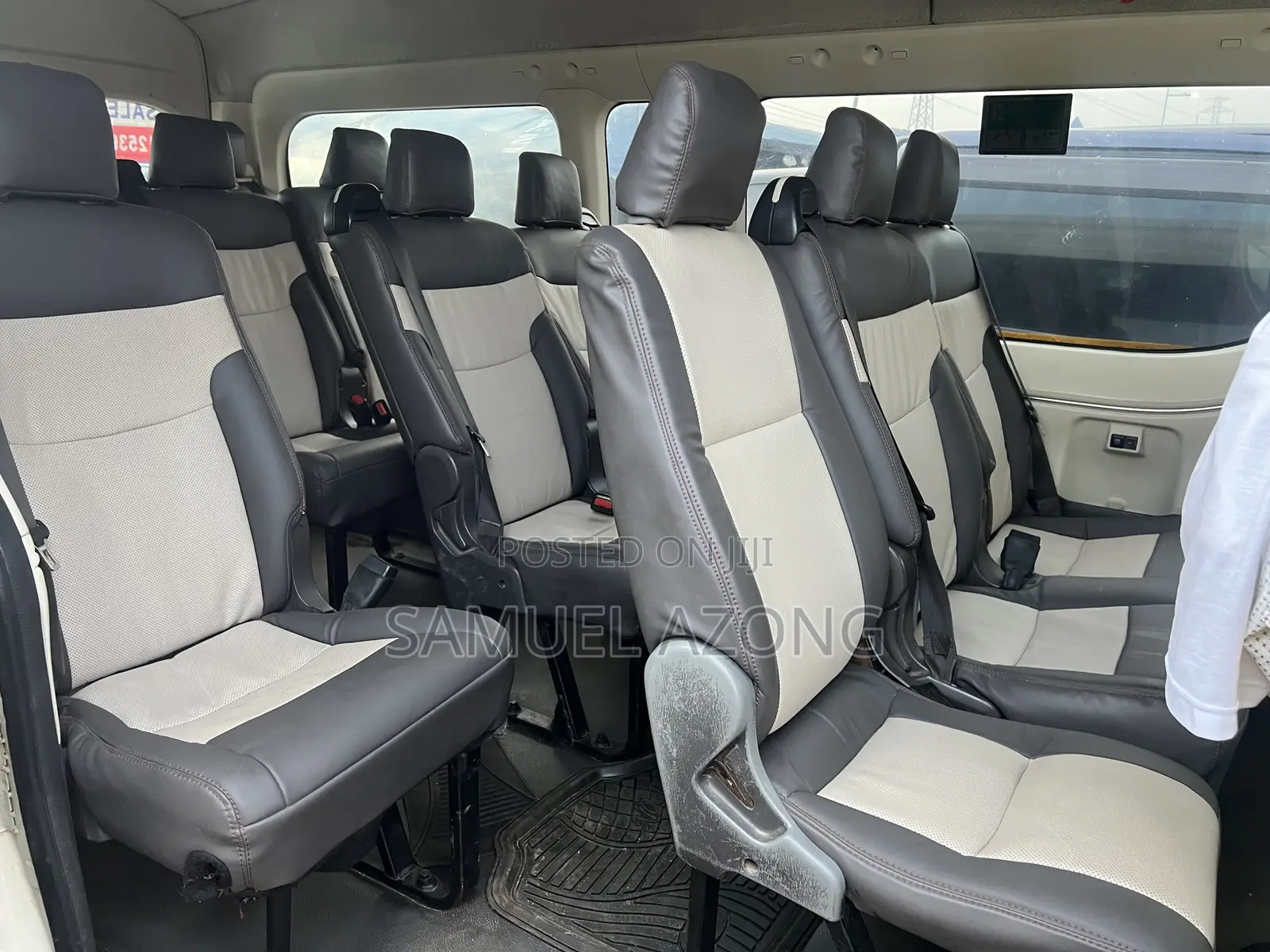 Toyota HiAce 2021 White