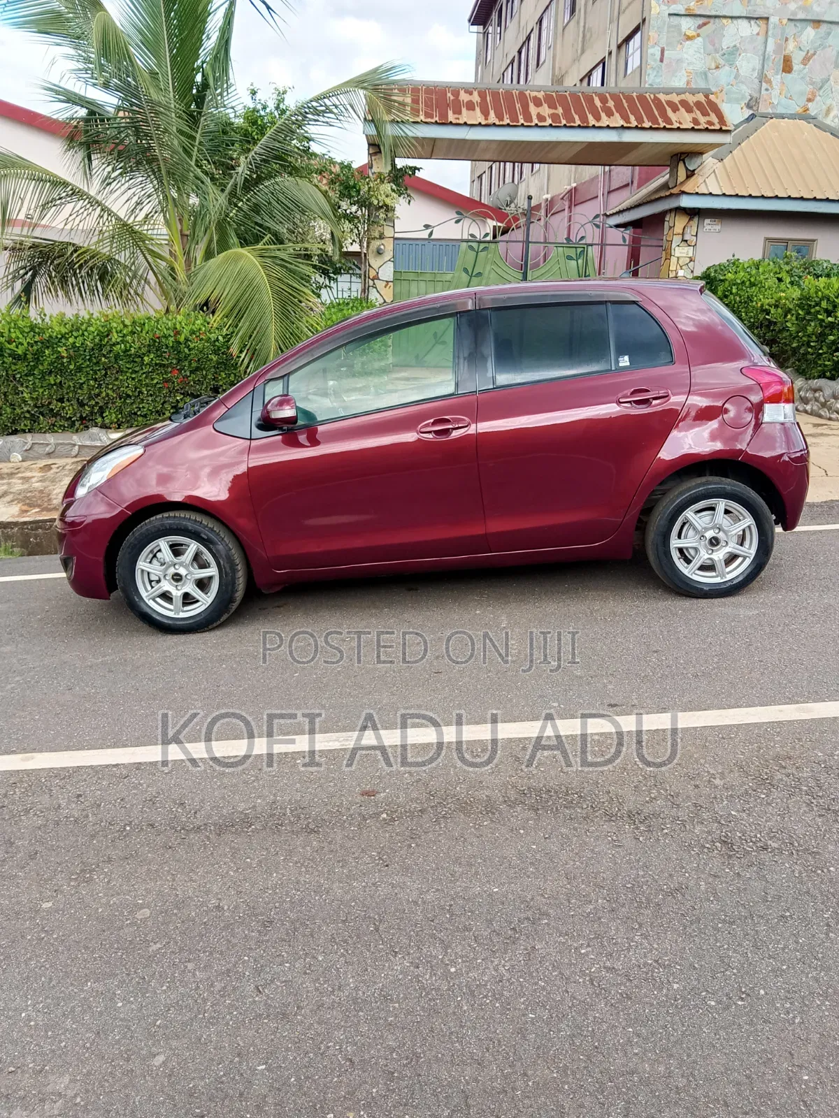 Toyota Vitz 2010 Brown