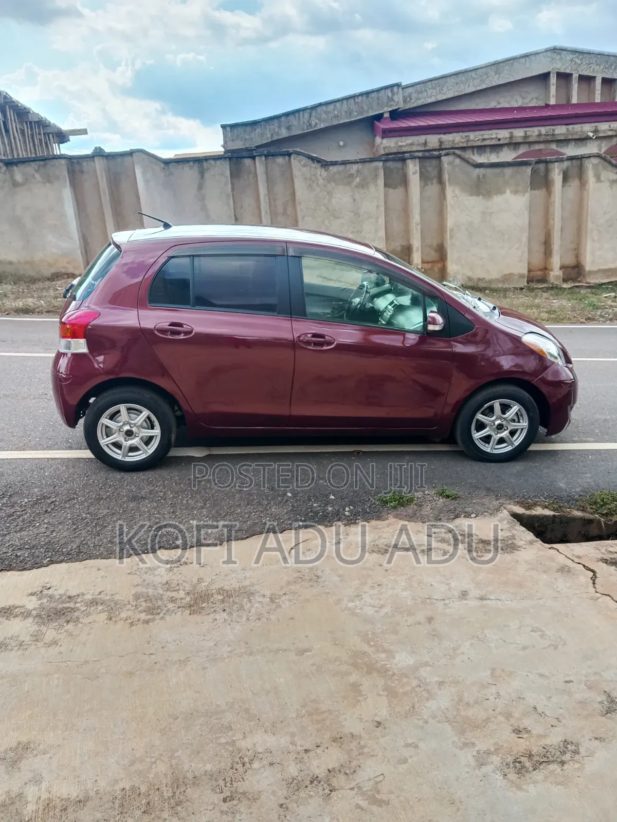 Toyota Vitz 2010 Brown