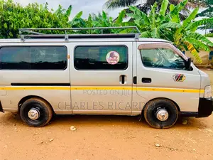 Nissan Caravan (Urvan) 2007 Silver