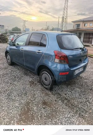 Toyota Vitz 2010 Gray
