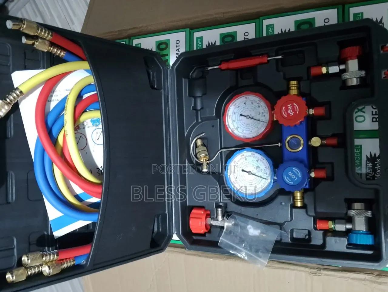 Manifold Gauge