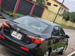 Toyota Corolla 2015 Black