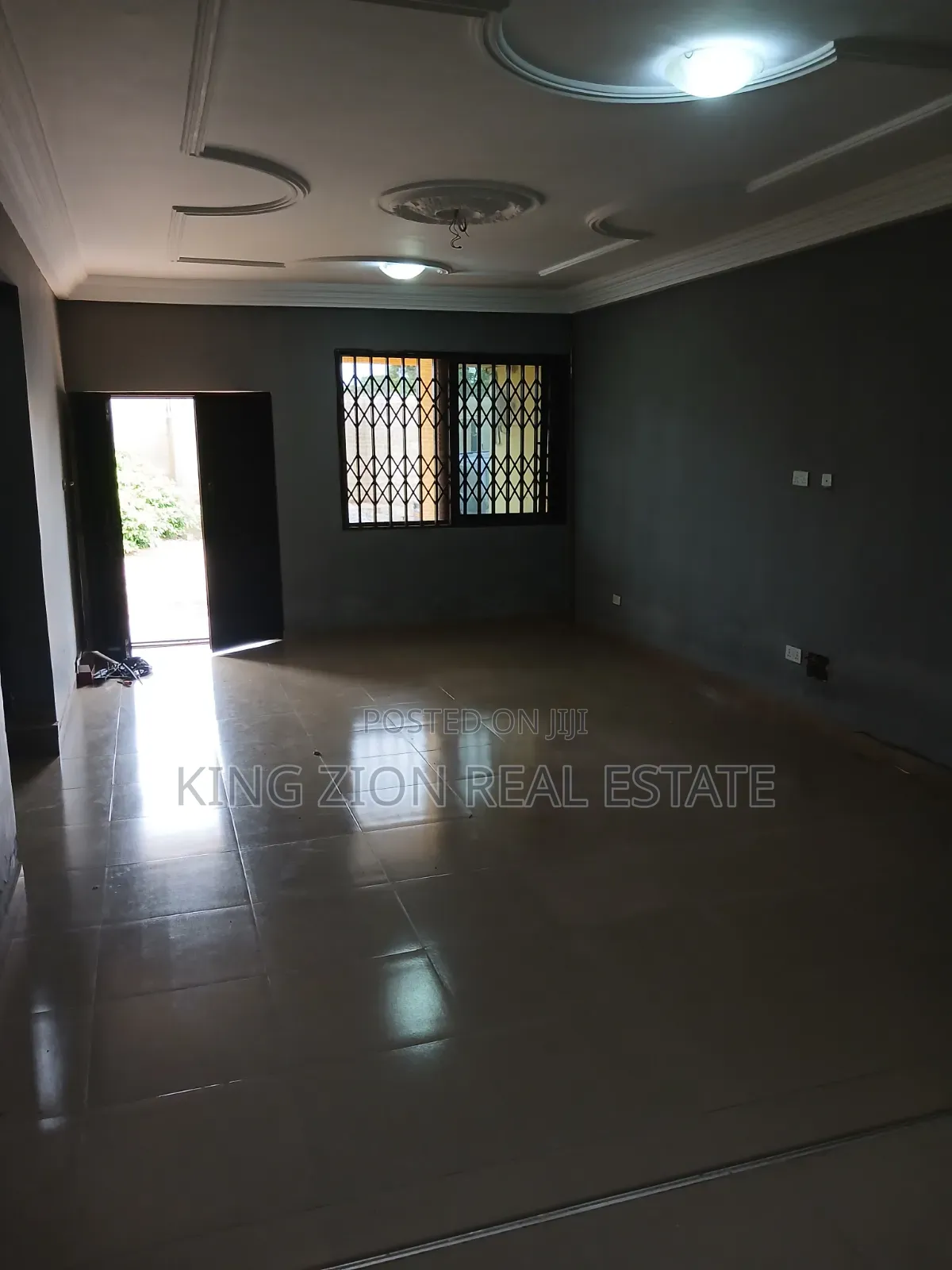 4bdrm Apartment in Kingzionreal, Market for rent