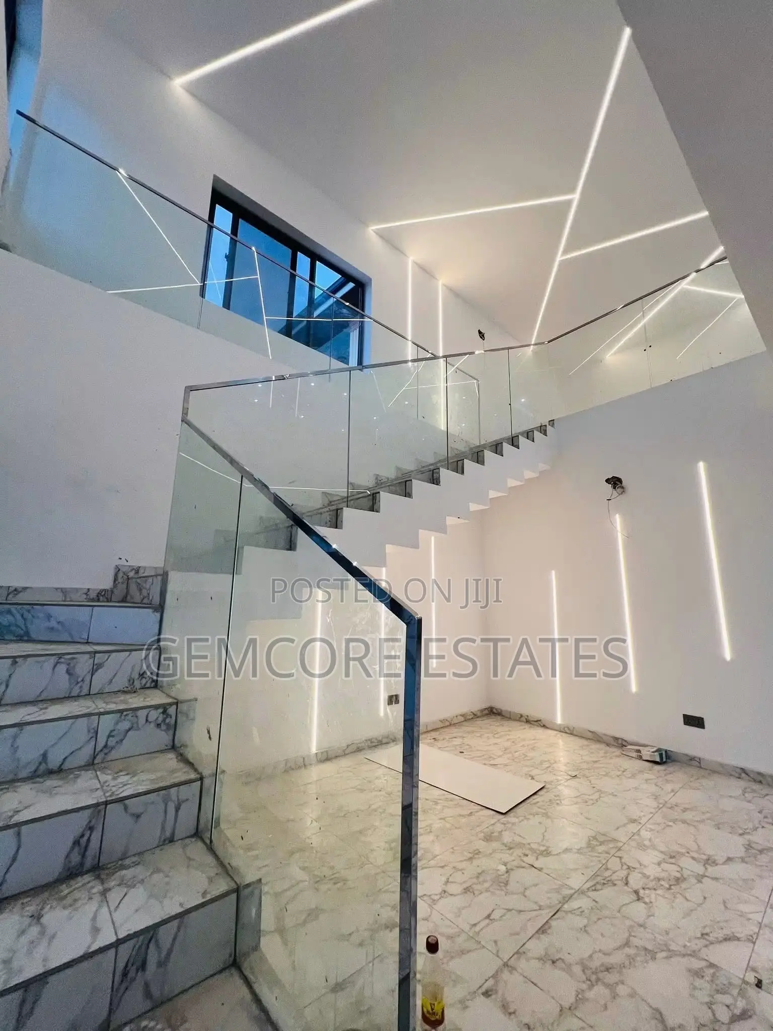 4bdrm House in School Junction, East Legon for sale