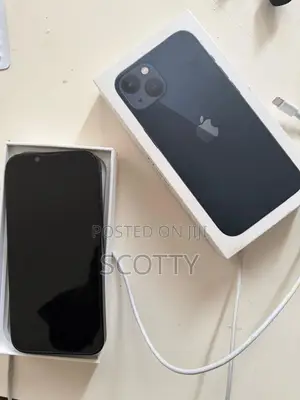Apple iPhone 13 128 GB Black