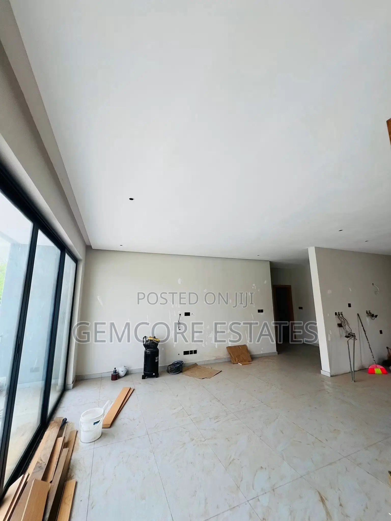 3bdrm House in Lakeside Estate for sale