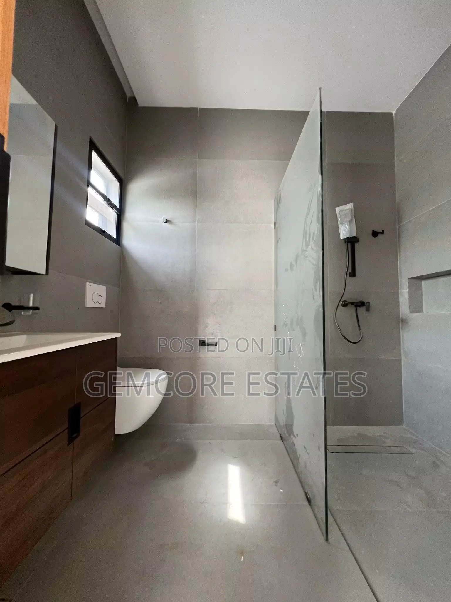 3bdrm House in Lakeside Estate for sale