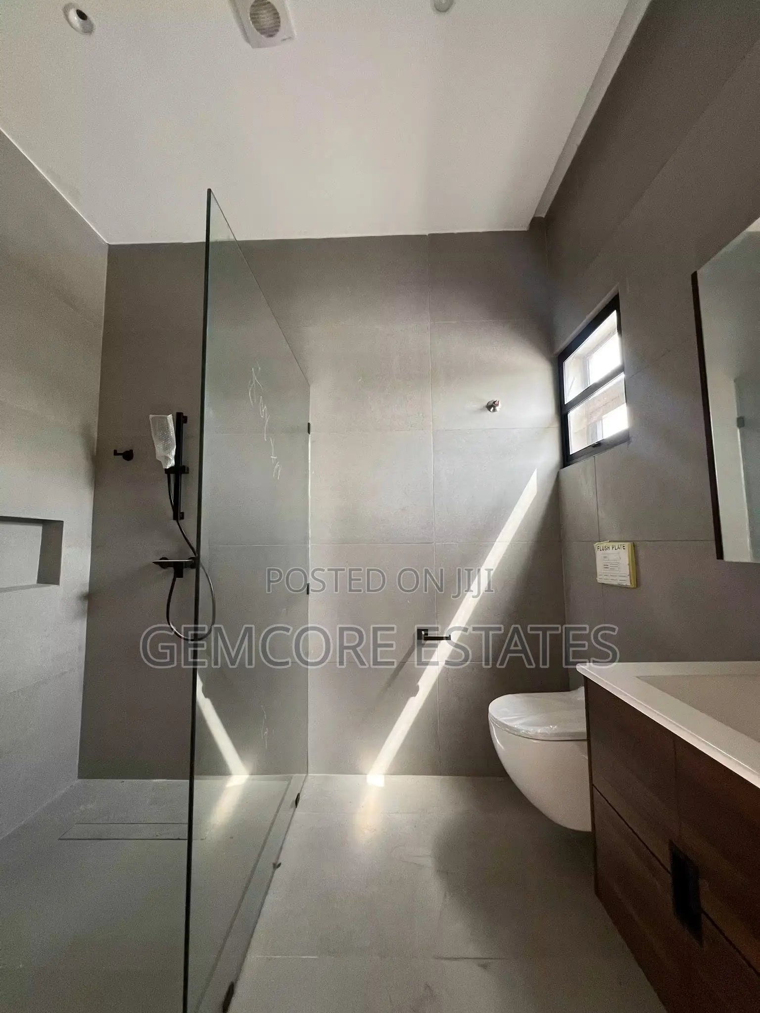 3bdrm House in Lakeside Estate for sale