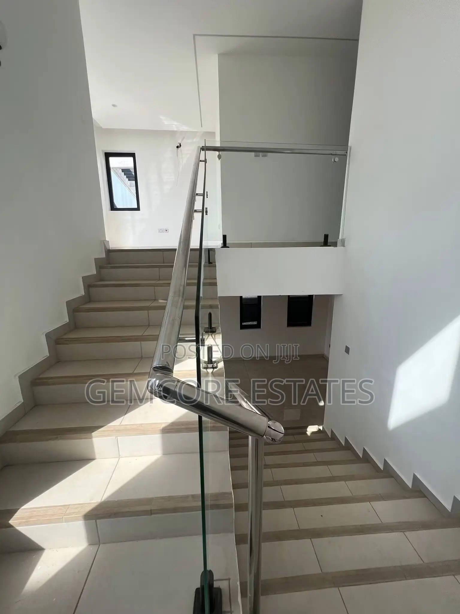 3bdrm House in School Junction, Ashaley Botwe for sale