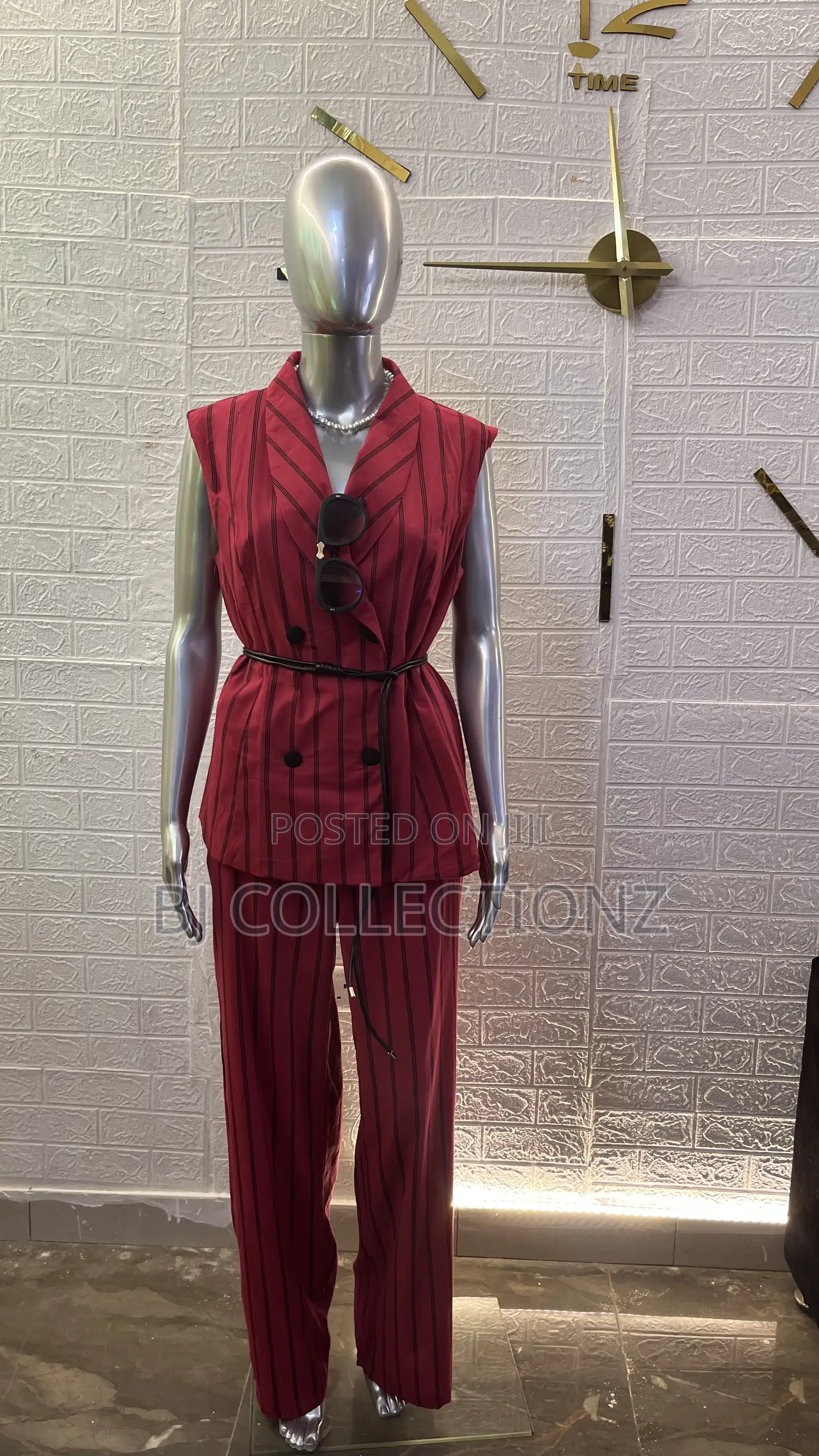 Classy Woman 2pies Set With Belt