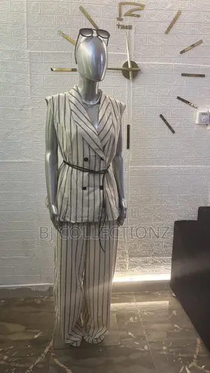 Classy Woman 2pies Set With Belt