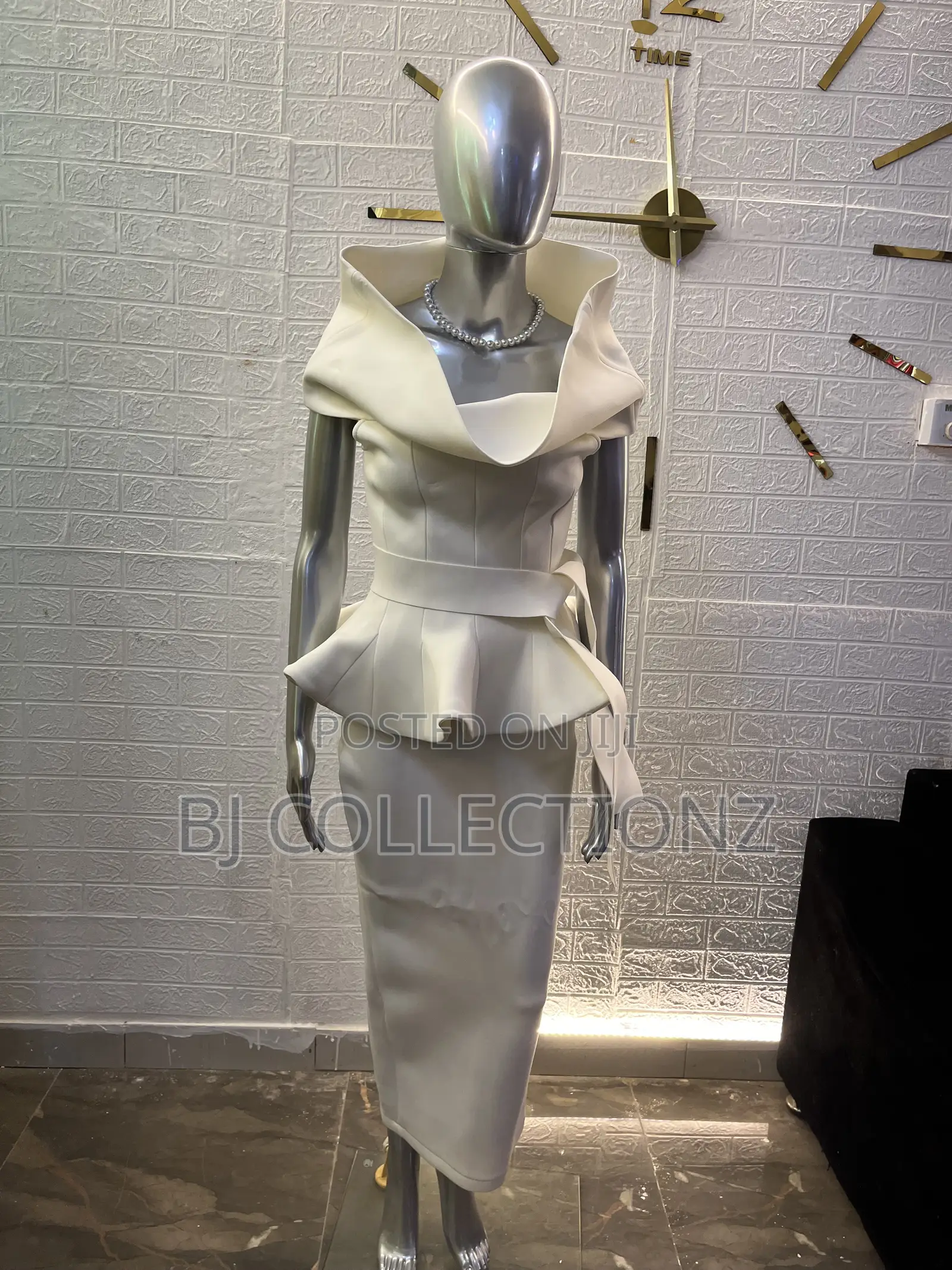 Pencil Skirt and Top Luxury Set