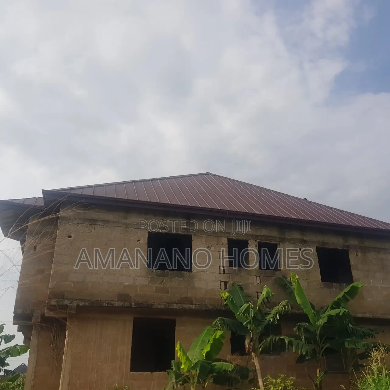 8bdrm Block of Flats in Amanano Homes, Atwima Kwanwoma for sale