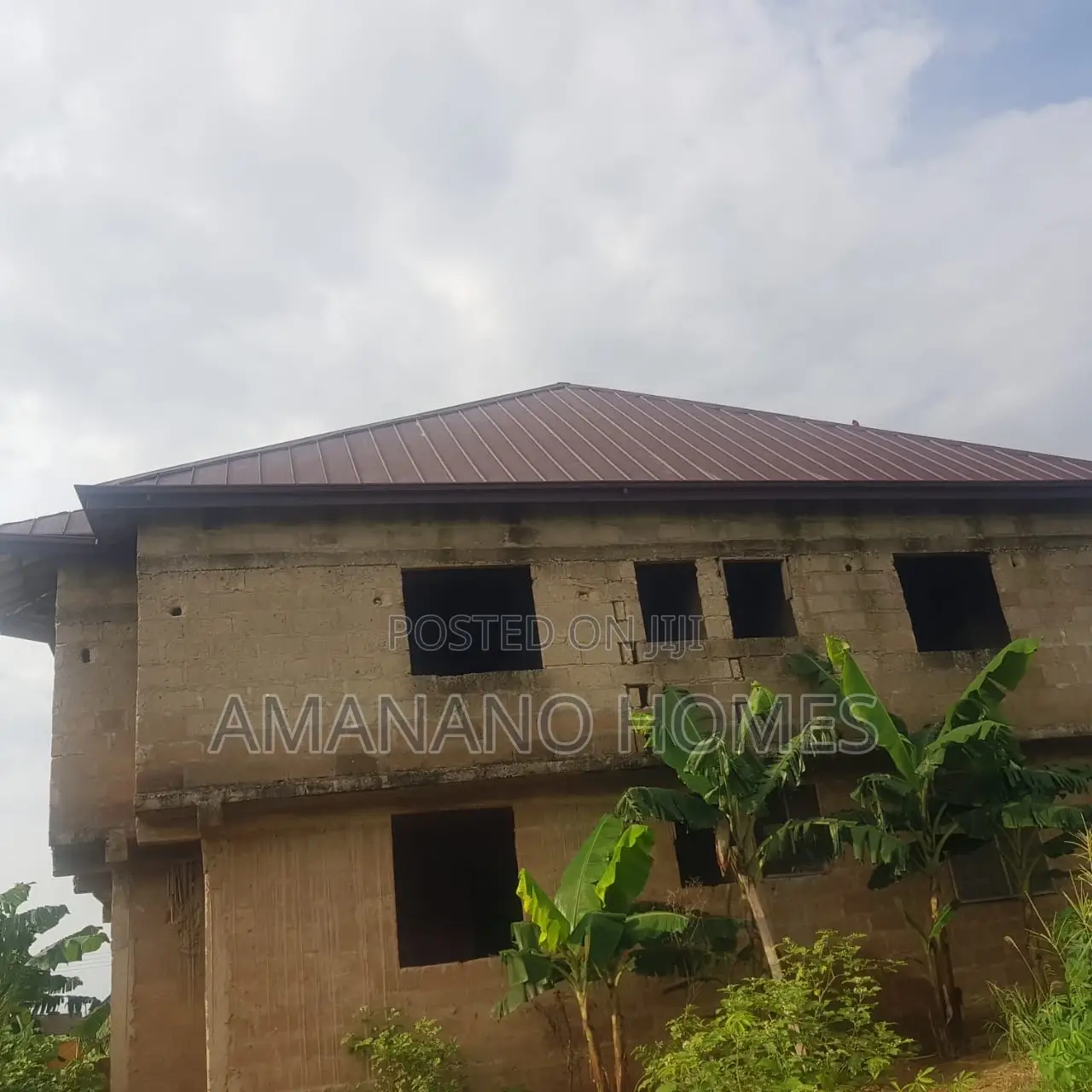 8bdrm Block of Flats in Amanano Homes, Atwima Kwanwoma for sale